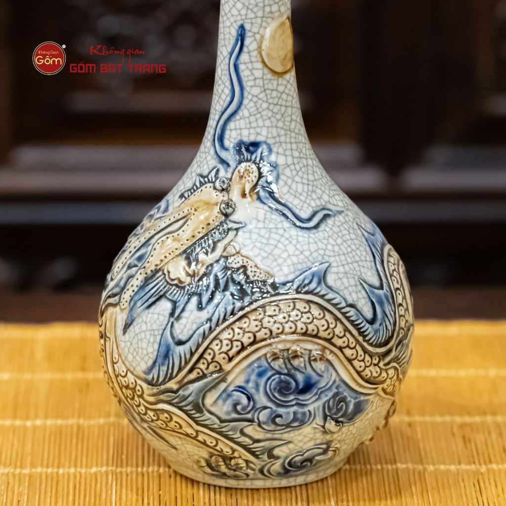 Nậm Rượu Thờ Men Rạn Họa Tiết Kim Long Chầu Nhật