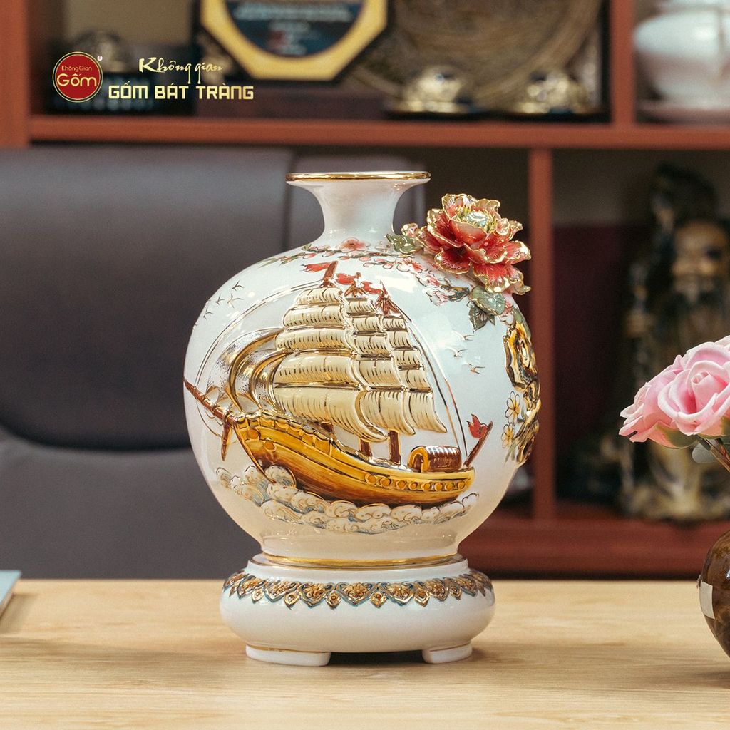 Quả Hút Lộc Men Trắng Vẽ Vàng Thuận Buồm Xuôi Gió