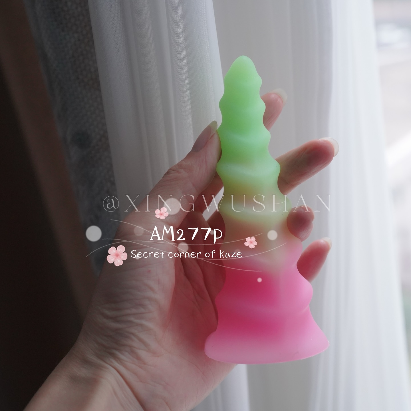 Glowing unicorn horn Am277p