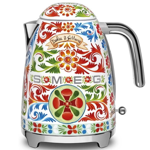 Ấm đun nước siêu tốc Smeg 50's Style KLF03DGEU - Smeg x Dolce&Gabbana - Thưởng trà, cà phê một cách thanh lịch và sang trọng với ấm đun nước siêu tốc Sm