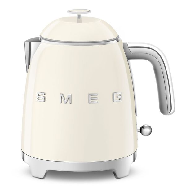 Ấm đun siêu tốc mini hiệu Smeg model KLF05CREU màu kem - Smeg - Ấm đun siêu tốc mini Smeg 50's Retro StyleẤm đun nước nhỏ gọn với dung tích 0.8L
