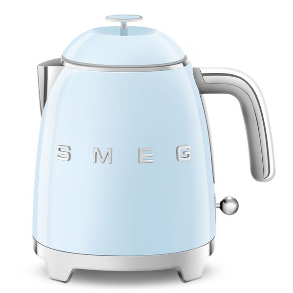 Ấm đun siêu tốc mini hiệu Smeg model KLF05PBEU màu  xanh blue - Smeg - Ấm đun siêu tốc mini Smeg 50's Retro StyleẤm đun nước nhỏ gọn với dung tích 0.8L