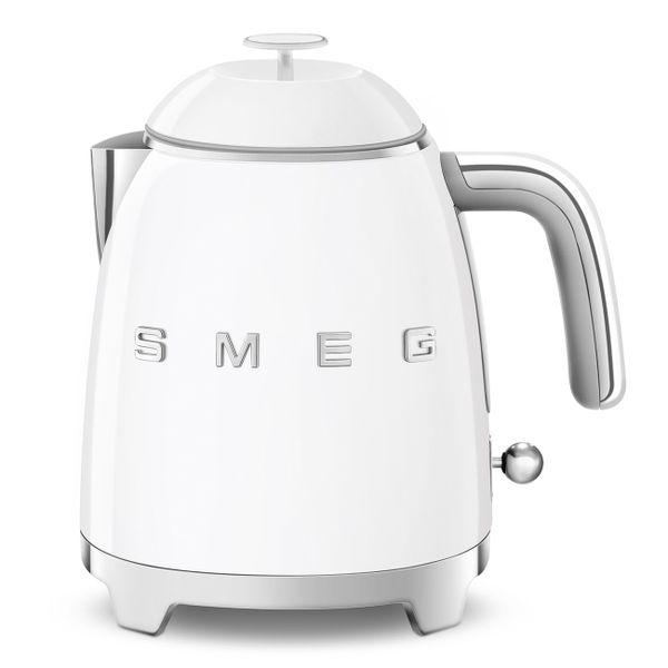 Ấm đun siêu tốc mini hiệu Smeg model KLF05WHEU màu  trắng - Smeg - Ấm đun siêu tốc mini Smeg 50's Retro StyleẤm đun nước nhỏ gọn với dung tích 0.8L