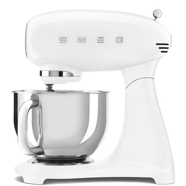 Máy trộn bột đa năng Smeg 50's Style Aesthetic SMF03WHEU - Smeg - Tái hiện lại không khí bếp núc của những năm 1950 với chiếc máy trộn bột đa năng