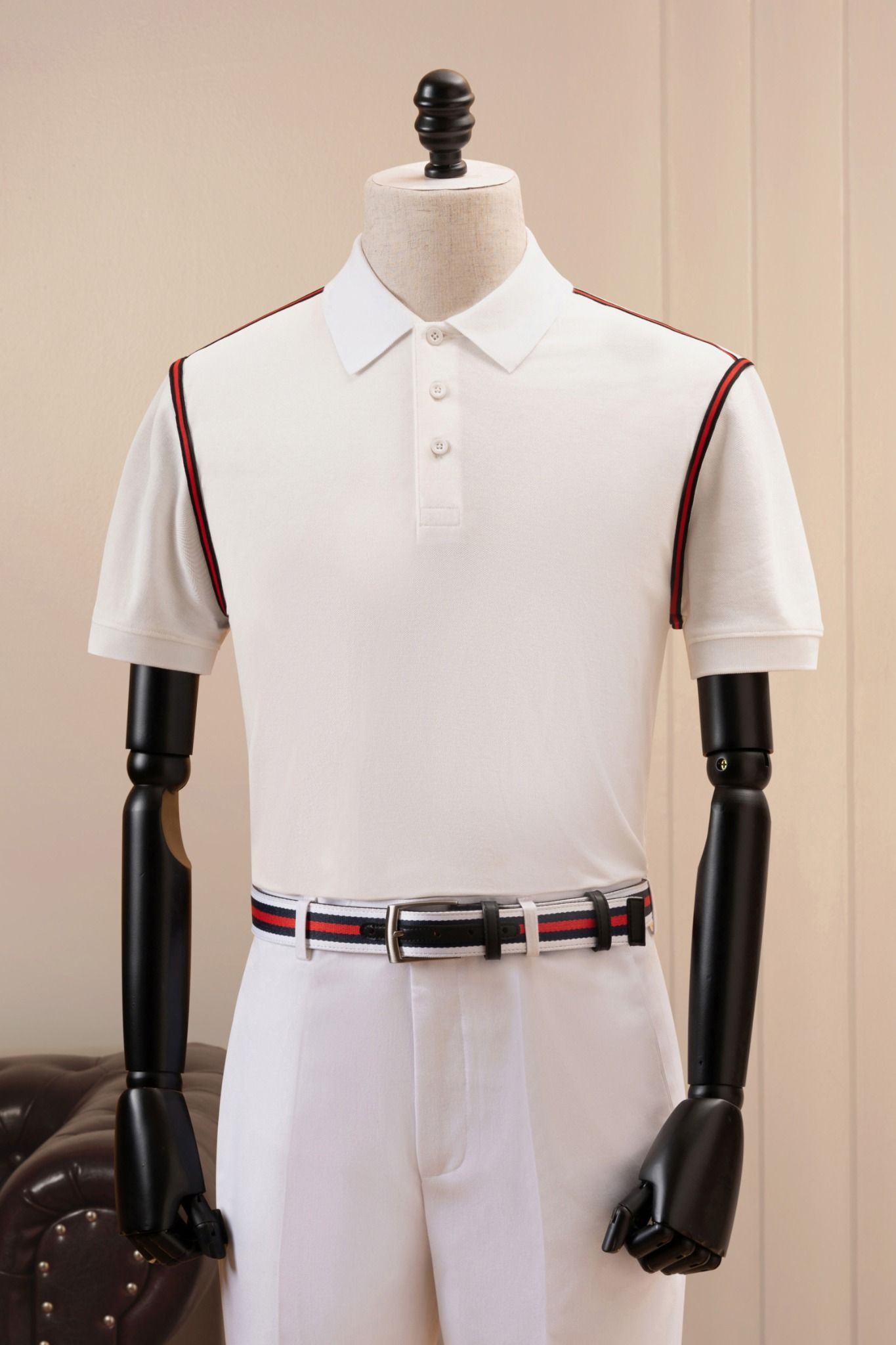 Áo polo trắng viền vai đỏ - AP172T