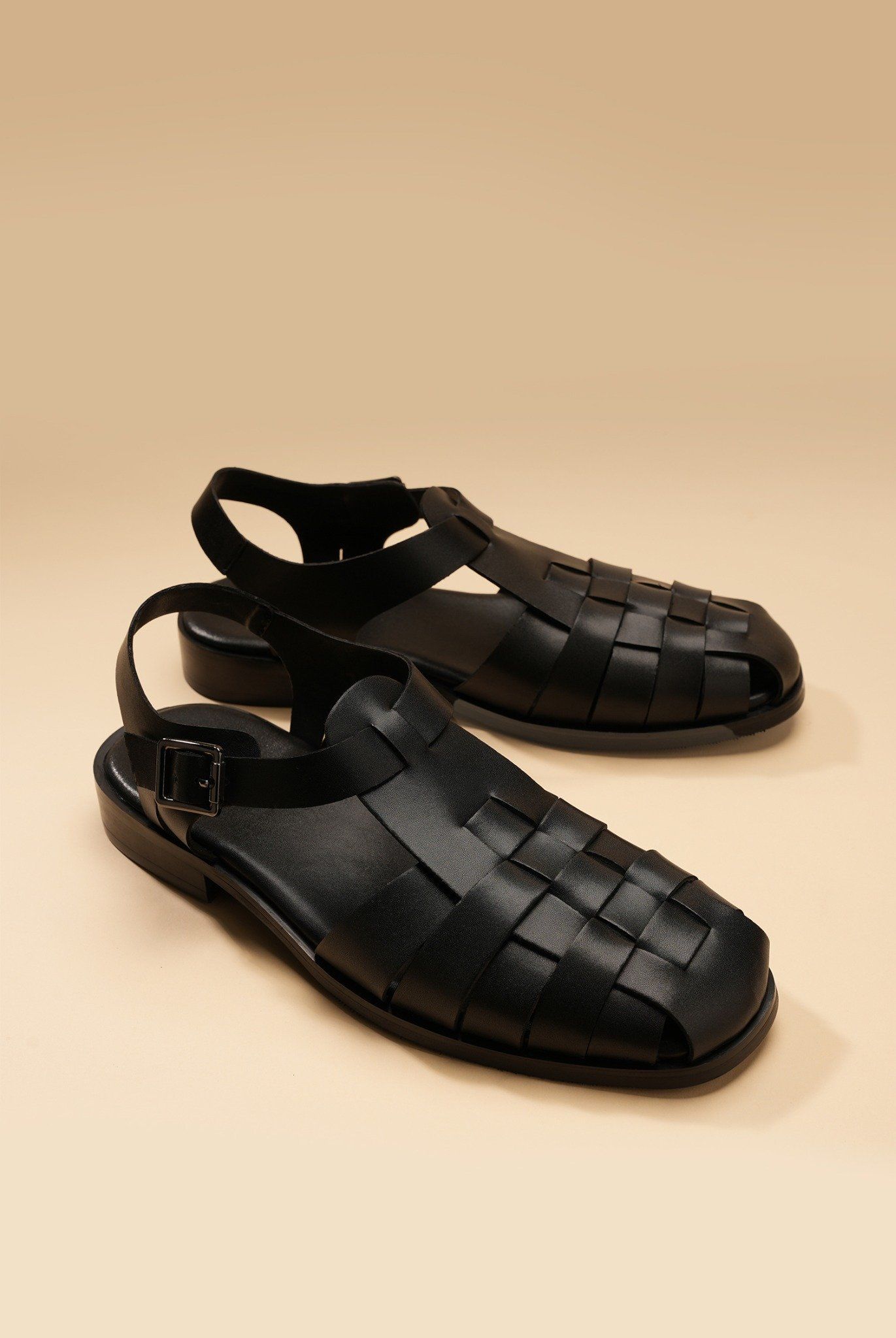 Dép sandal đen đan - DAD005D