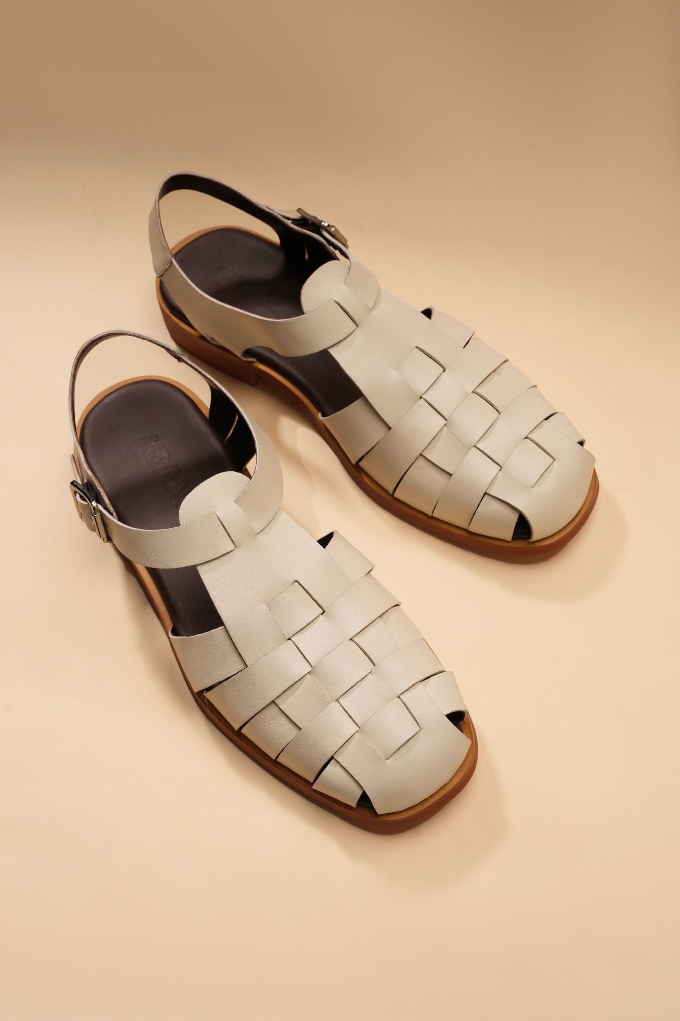 Dép sandal trắng đan - DAD005T