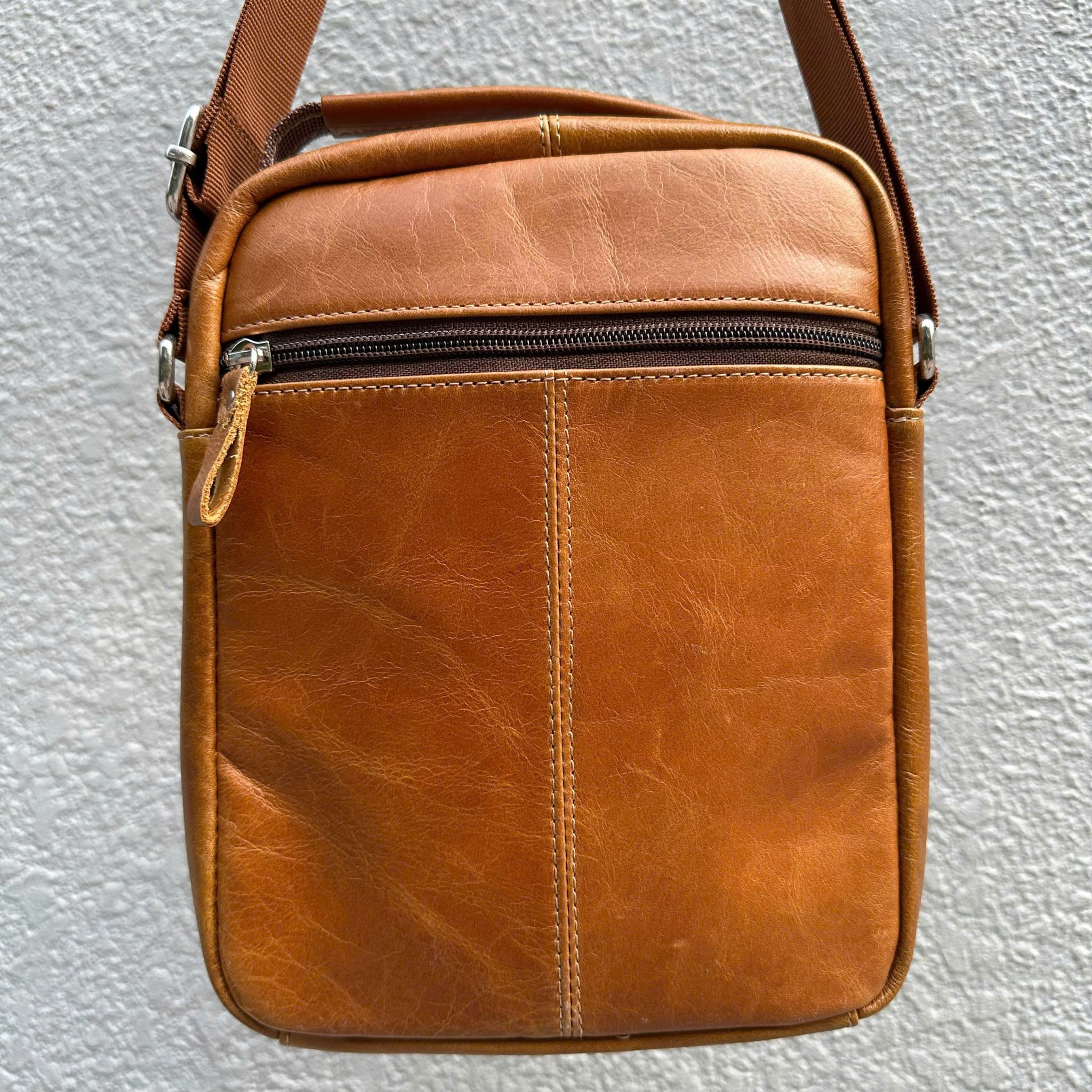  Túi nam đeo chéo da bò thật SB04 