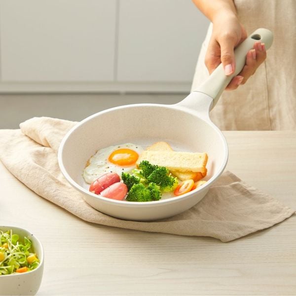  Chảo vân đá chống dính Omi Simple 