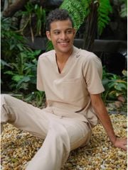 MAT04 - TRIO POCKET V-ESSENTIAL UNIFORM TOP