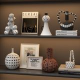  Simple high-end wine cabinet decoration 