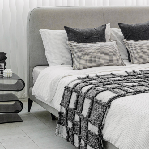  Chăn & Khăn Trải Giường Đen Trắng Xám Sang Trọng Hiện Đại 