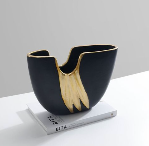  Black-Gold resin U-shaped flower vase 