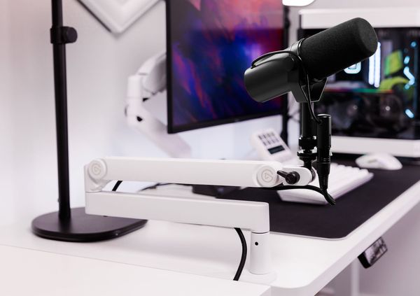 Thiết bị Stream Elgato Wave Mic Arm Pro White 10AAT9911