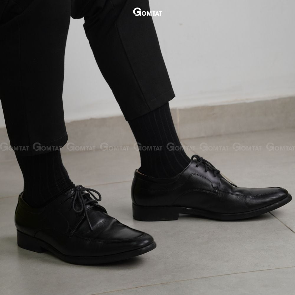 Hộp 10 đôi vớ nam cổ cao công sở GOMTAT mẫu gân chìm màu đen, chất liệu cotton, thoáng mát - GOM-TAYGANCHIM-DEN-CB10