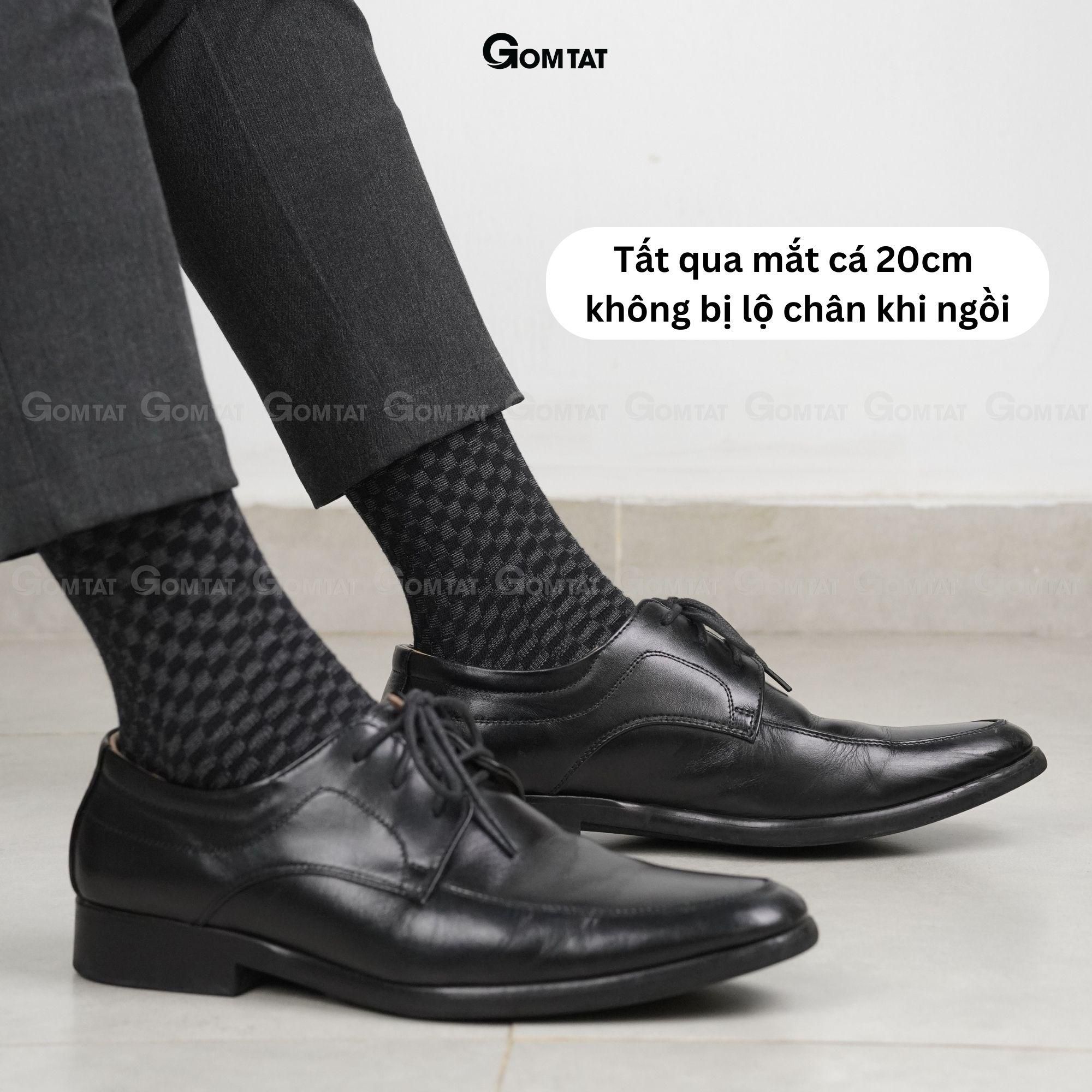Tất đi giày tây nam GOMTAT màu đen sọc caro xám, vớ nam cổ cao 27cm chất liệu cotton cao cấp thoáng mát êm chân, tất nam cao cổ, vớ nam công sở Menswear - GOM-TAY12-DENCAROXAM