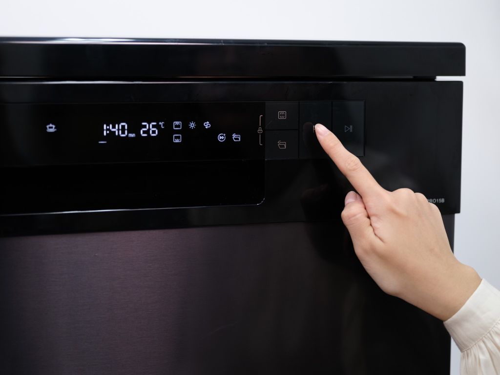 Máy Rửa Bát Bếp Việt - Dann SDS99PRO15B