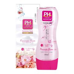 Dung dịch vệ sinh phụ nữ PH Premium 150ml