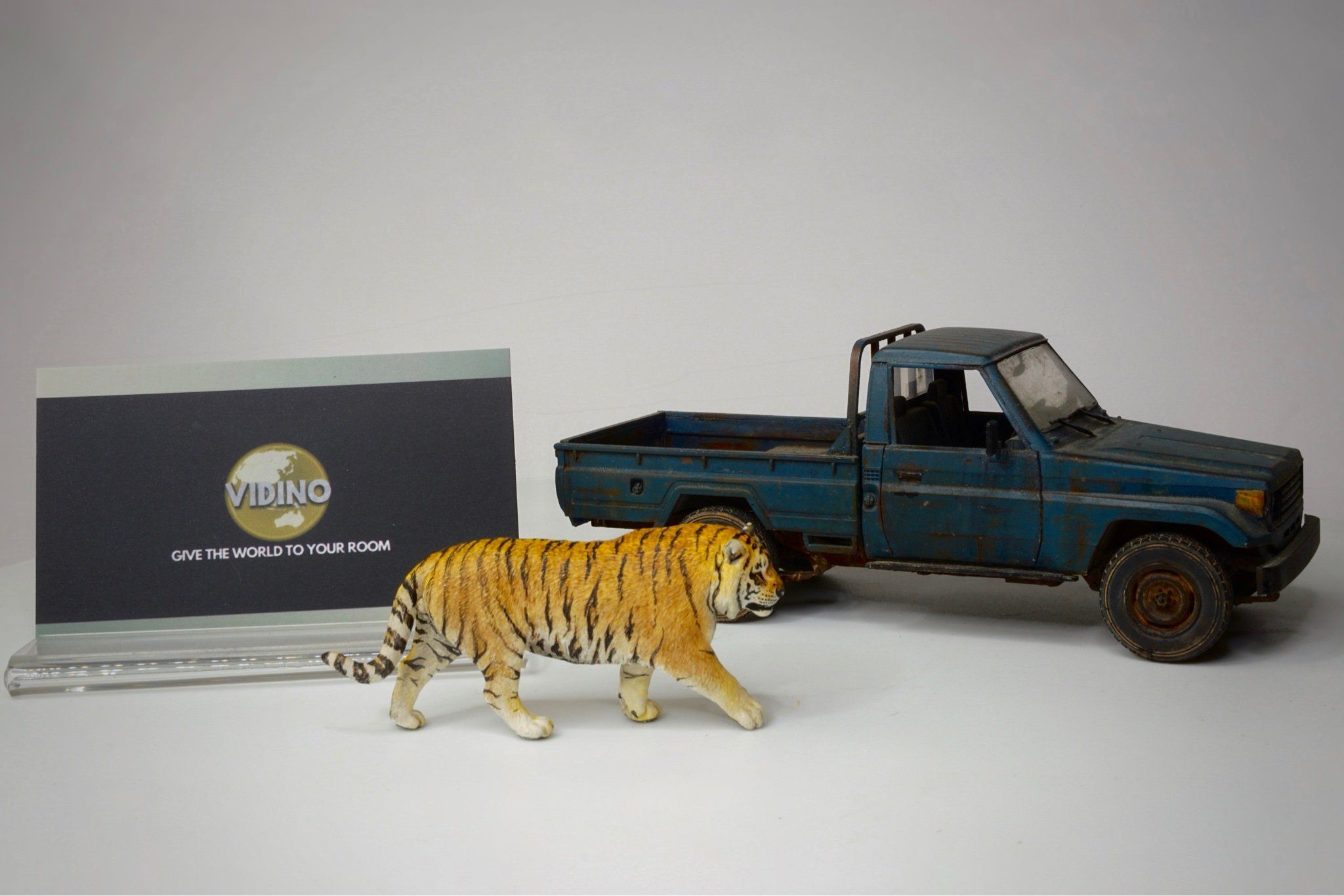  Mô hình động vật tiger siberia free exploration tỷ lệ 1/35. 