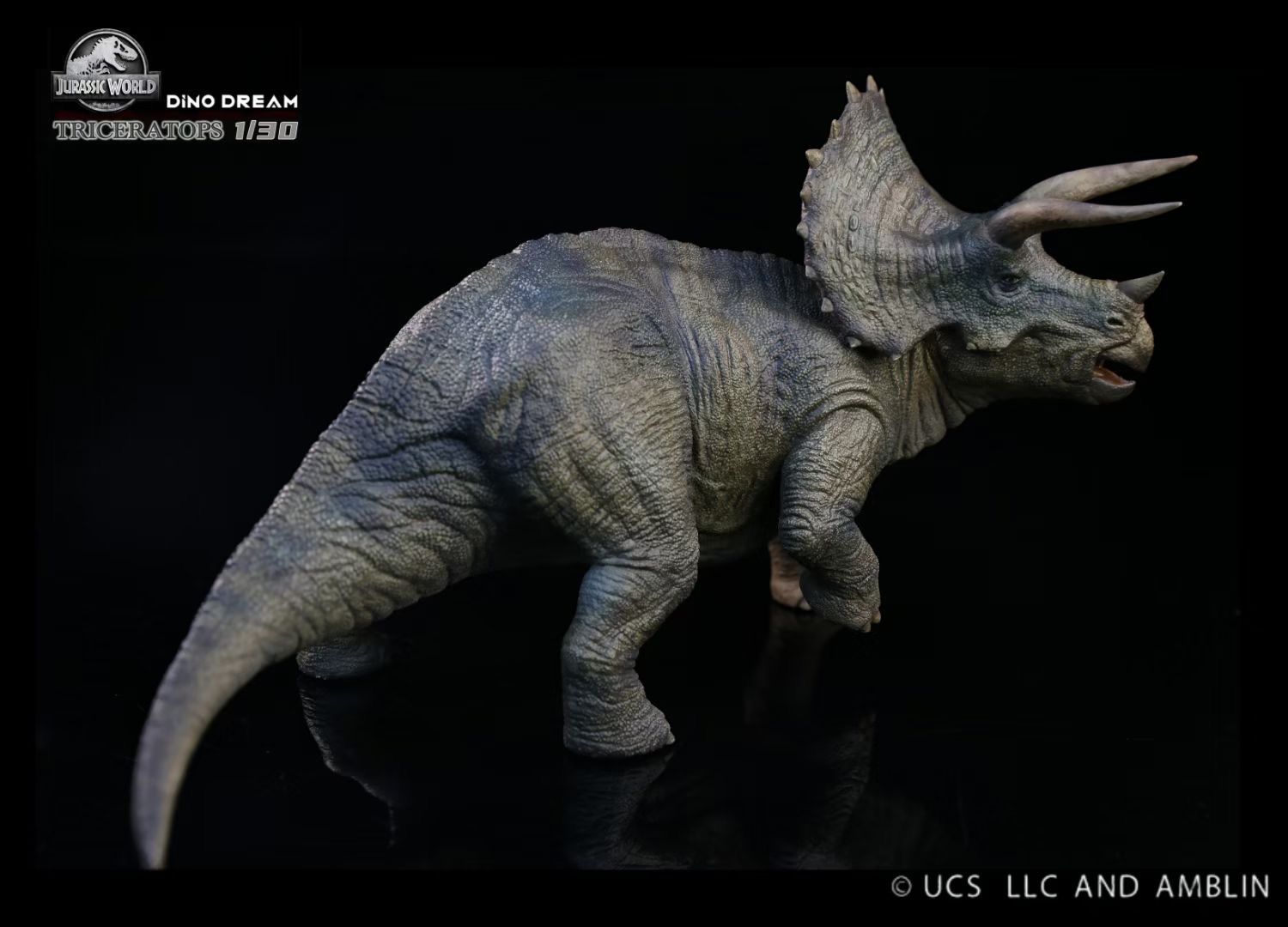  Mô hình khủng long ba sừng Triceratops Dino dream Jurassic world tỷ lệ 1/35. 