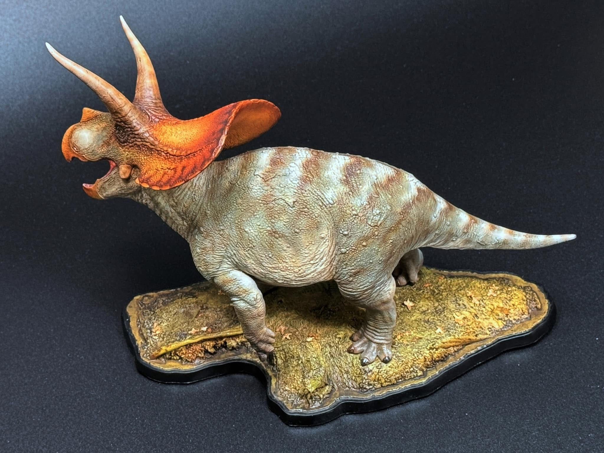  Mô hình khủng long Torosaurus declay studio. 