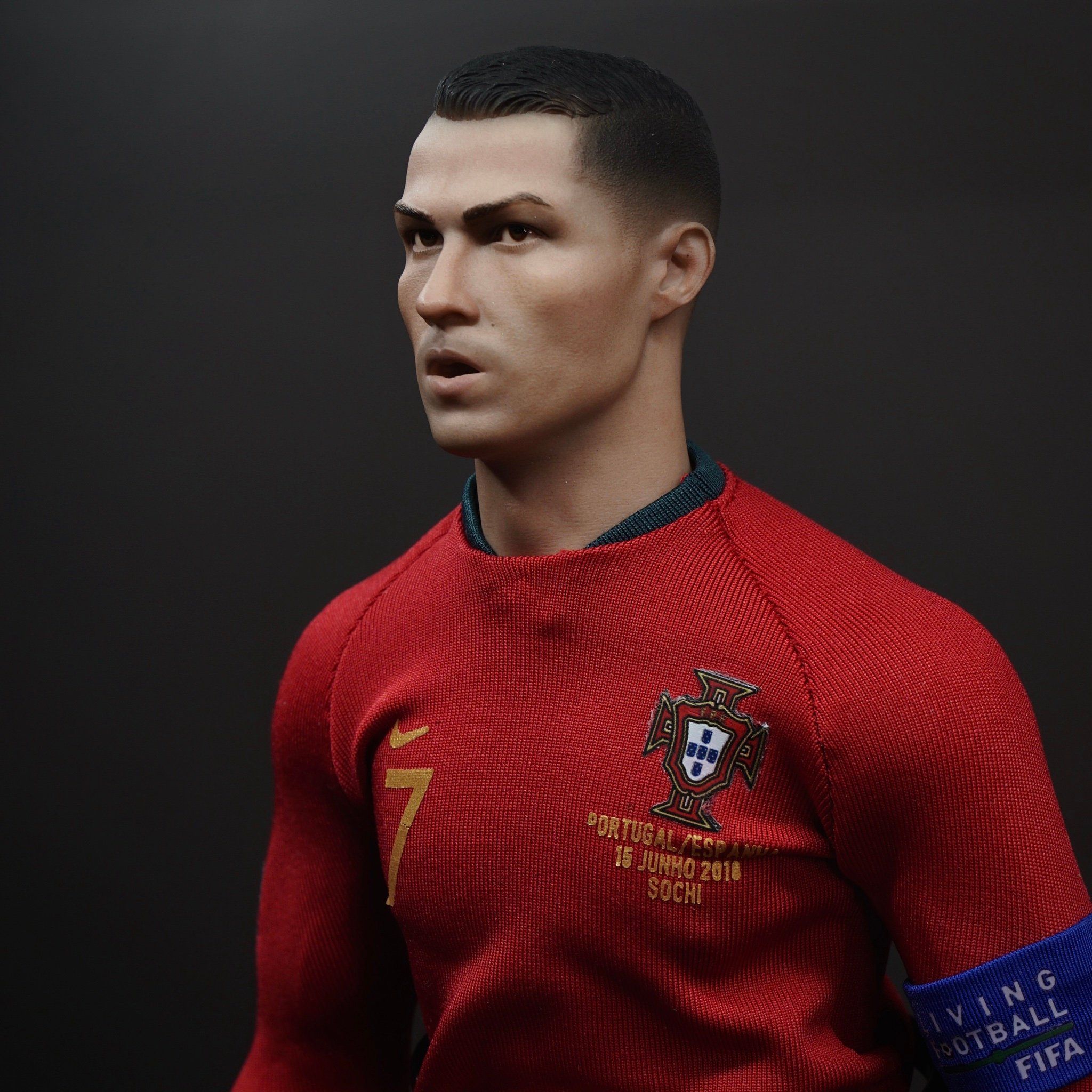  Mô hình Cristiano Ronaldo Portugal tỷ lệ 1/6. 