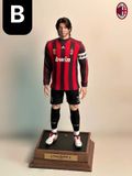  Mô hình cầu thủ  Maldini tỷ lệ 1/6. 