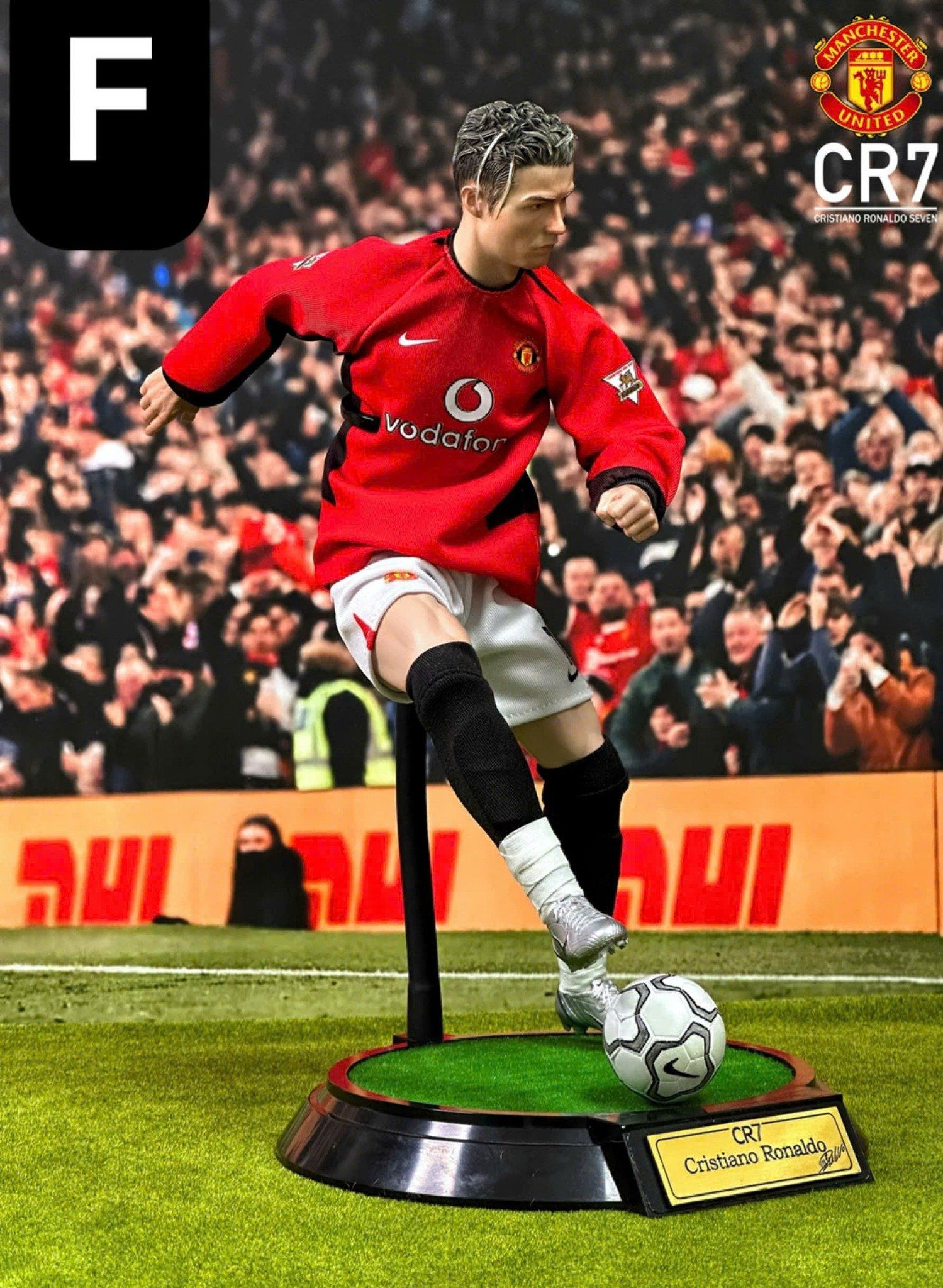  Mô hình cầu thủ bóng đá Cristiano Ronaldo CR7 Manchester United tỷ lệ 1/6. 