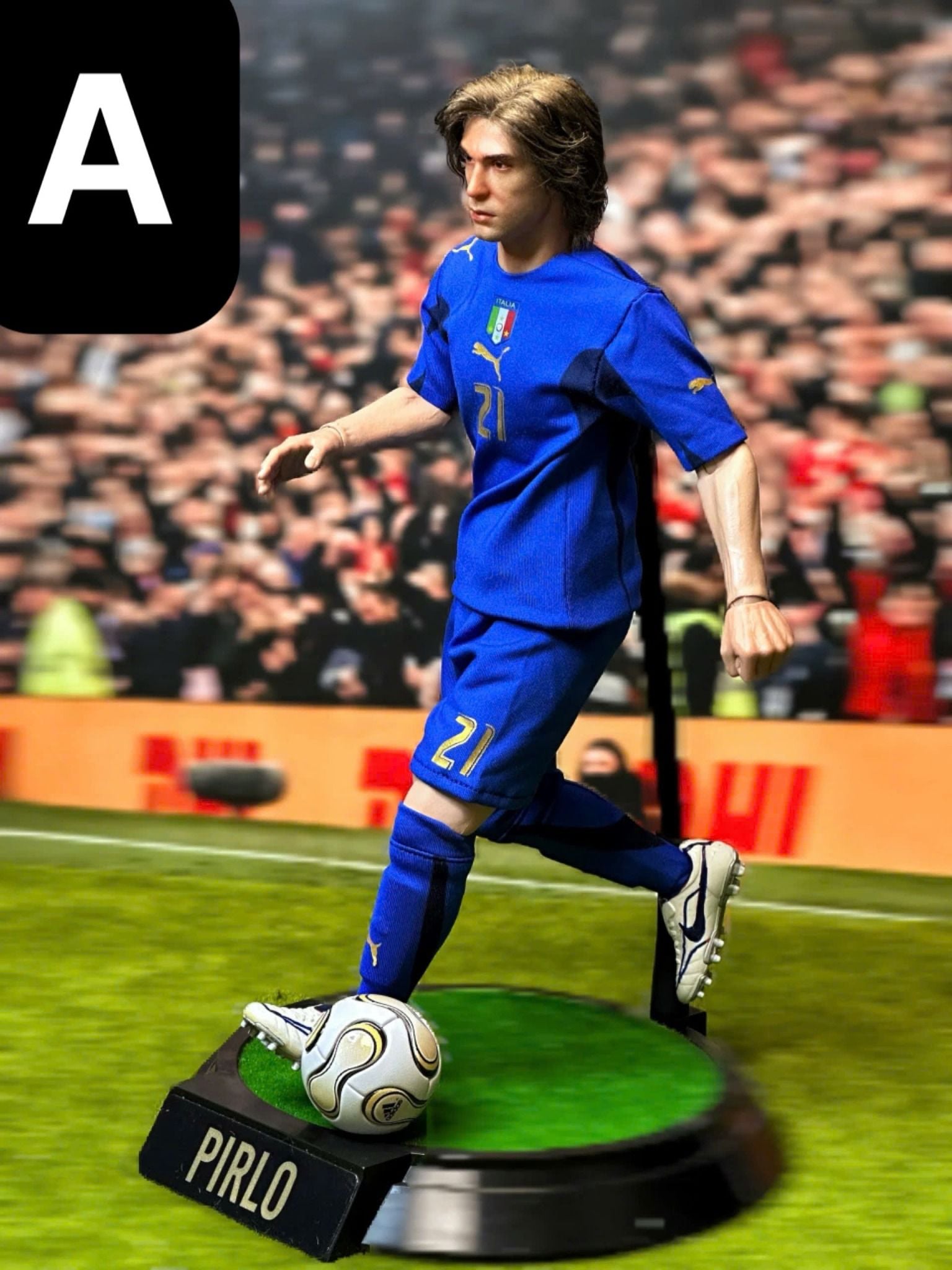  Mô hình cầu thủ bóng đá  Pirlo tỷ lệ 1/6. 