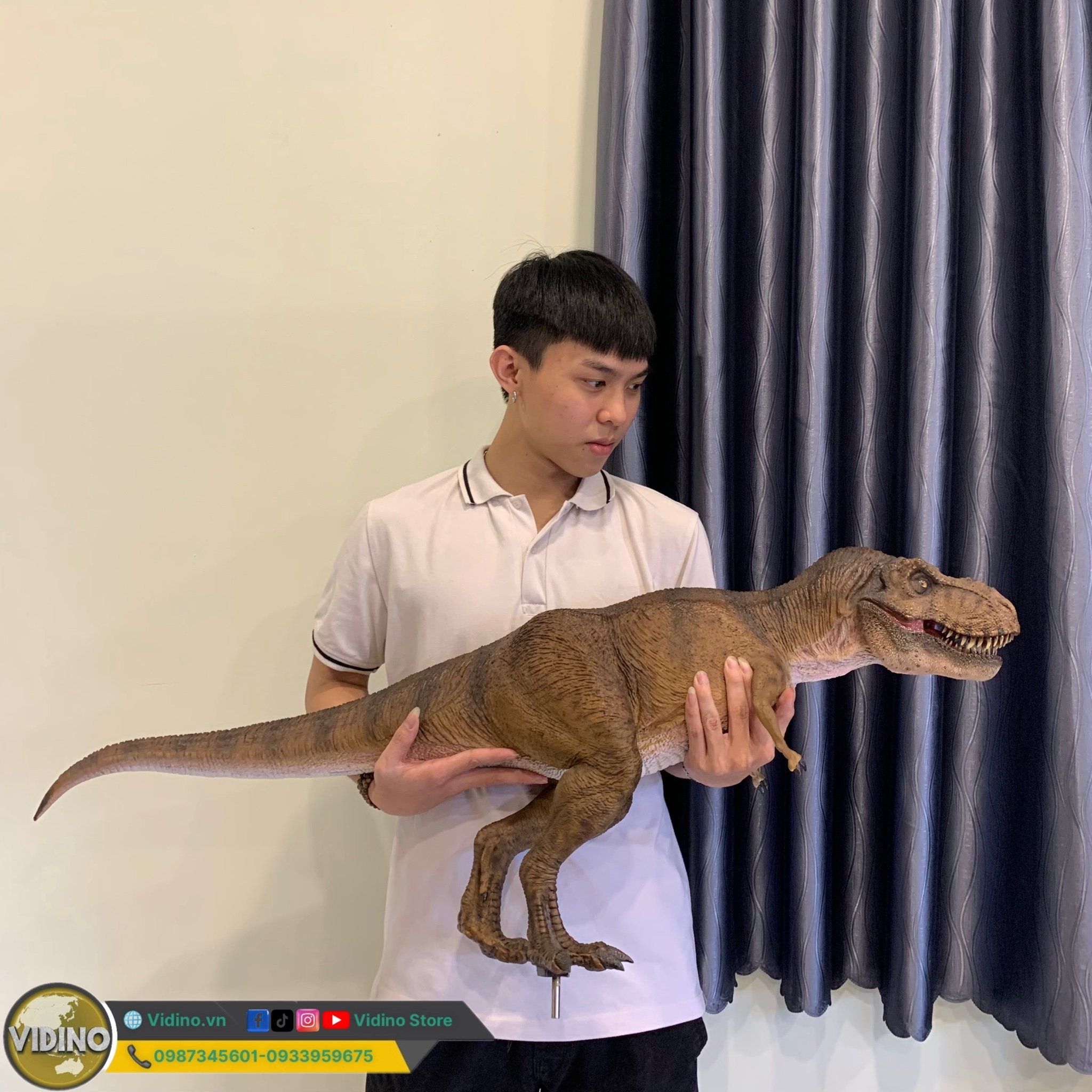  Mô hình Tyranosaurus rex ECC 1/12 studio Jurassic Park. 
