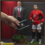  Mô hình huấn luyện viên Sir Alex Manchester United tỷ lệ 1/6. 