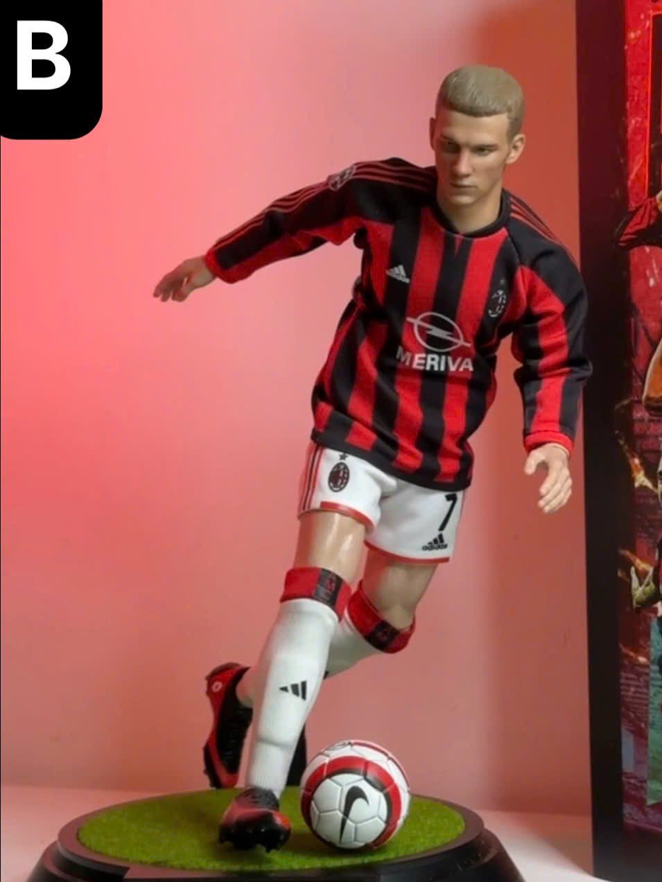  Mô hình cầu thủ bóng đá Shevchenko tỷ lệ 1/6. 