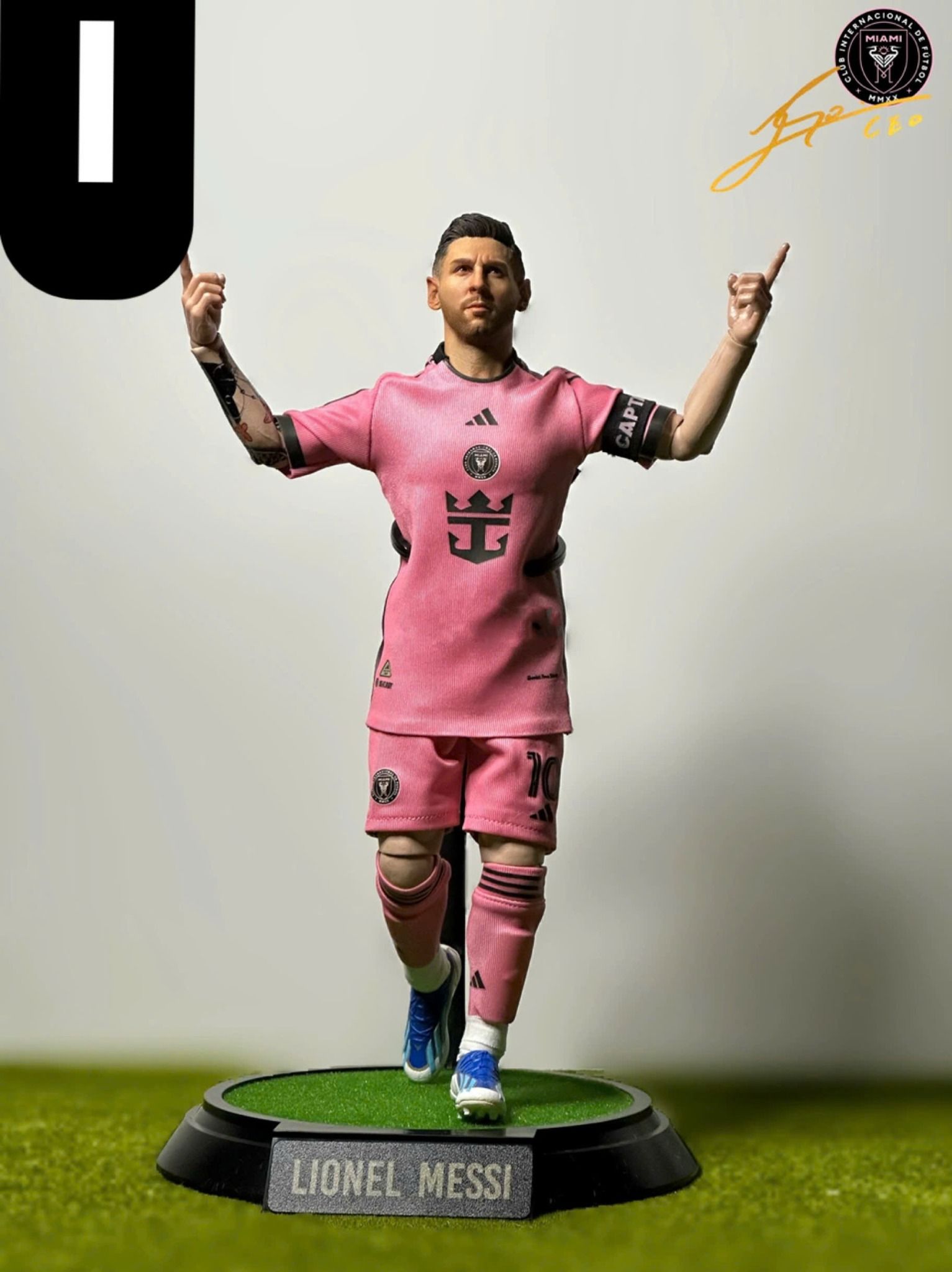  Mô hình cầu thủ bóng đá Messi phiên bản CLB tỷ lệ 1/6 ( Part 2). 