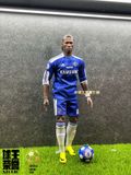  Mô hình cầu thủ bóng đá Didier Drogba voi rừng tỷ lệ 1/6. 