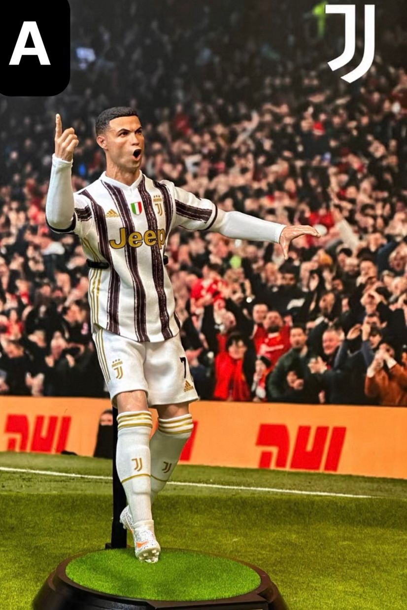  Mô hình Cristiano Ronaldo Juventus &  AL Nassr tỷ lệ 1/6. 