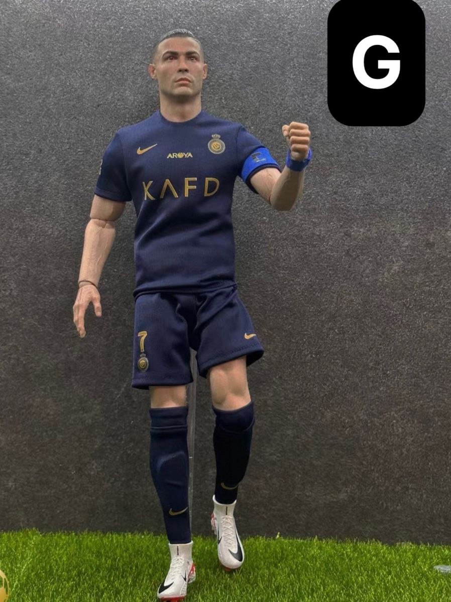  Mô hình Cristiano Ronaldo Juventus &  AL Nassr tỷ lệ 1/6. 