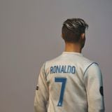  Mô hình cầu thủ bóng đá Cristiano Ronaldo CR7 Real Maldrid tỷ lệ 1/6 ( Part 1). 