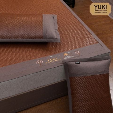 Chiếu mây băng YUKI  2025