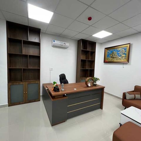  Bàn Giám Đốc Dĩ An 