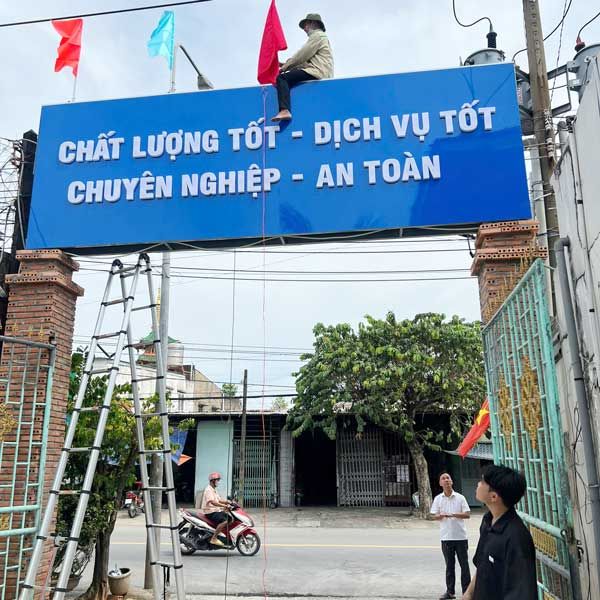  Bảng Hiệu Quảng Cáo Ngoài Trời 