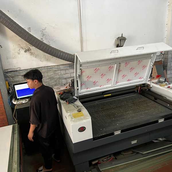  Hình Ảnh Máy Móc CNC 