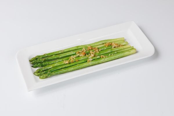  Stir - Fried Asparagus 
