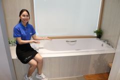 Bồn Tắm Nhựa Cao Cấp ToTo PAY1710HV/TBVF411 ảnh 3