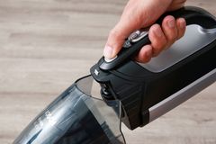 Máy hút bụi Bosch BHN14090 Cầm Tay