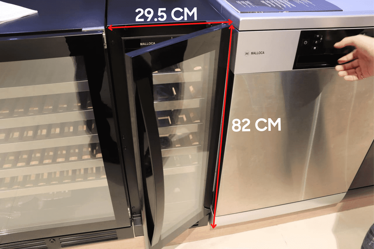 Tủ rượu 20 chai Malloca MWC 20BG - MWC-20BG so với MWC-24CP Tủ rượu 20 chai Malloca MWC 20BG - MWC-20BG so với MWC-24CP