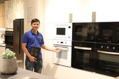 Lò nướng âm tủ Malloca MOV-65DA (Kính trắng) ảnh 3