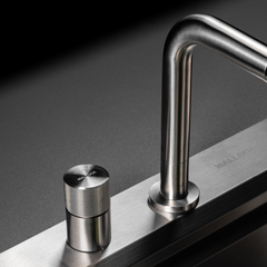 Vòi rửa chén nóng lạnh Malloca LuxSteel K068-PO / Inox 304 ảnh 5