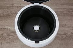 Nồi cơm điện Cuckoo CR-0671V 1L (Bản xuất khẩu) ảnh 2