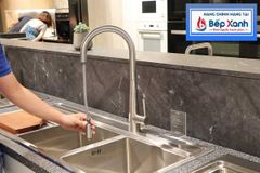 Vòi rửa chén nóng lạnh Malloca K095-S / Inox 304, có dây rút ảnh 8
