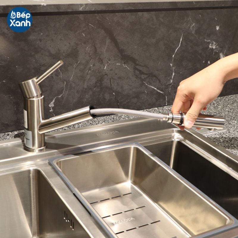 Vòi rửa chén nóng lạnh Malloca K110-SS / Inox 304, có dây rút – ảnh 8